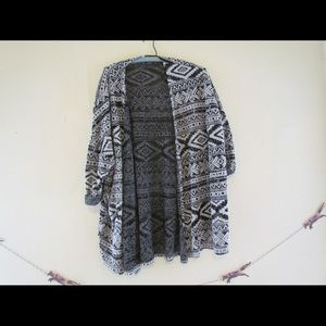 🛍️[DONATED] Urban Outfitters | lightweight cardigan southwestern Aztec pattern